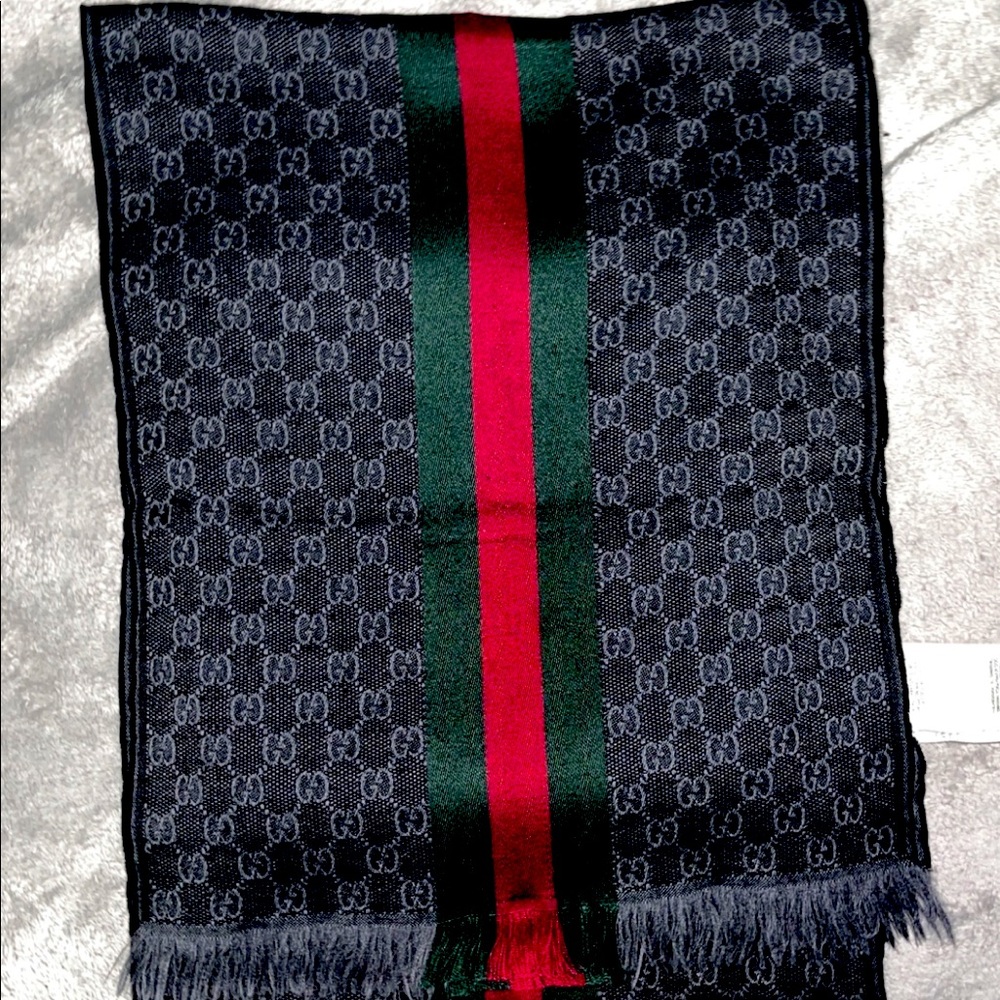 Gucci Black Monogram Scarf